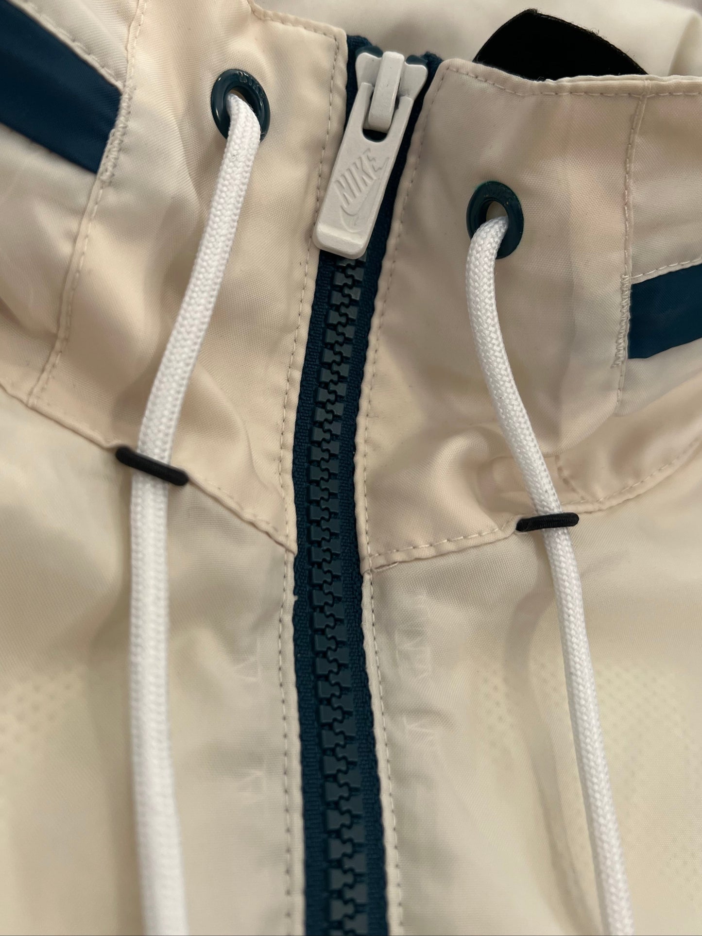 Beige Vintage 90' Nike Track-jacket